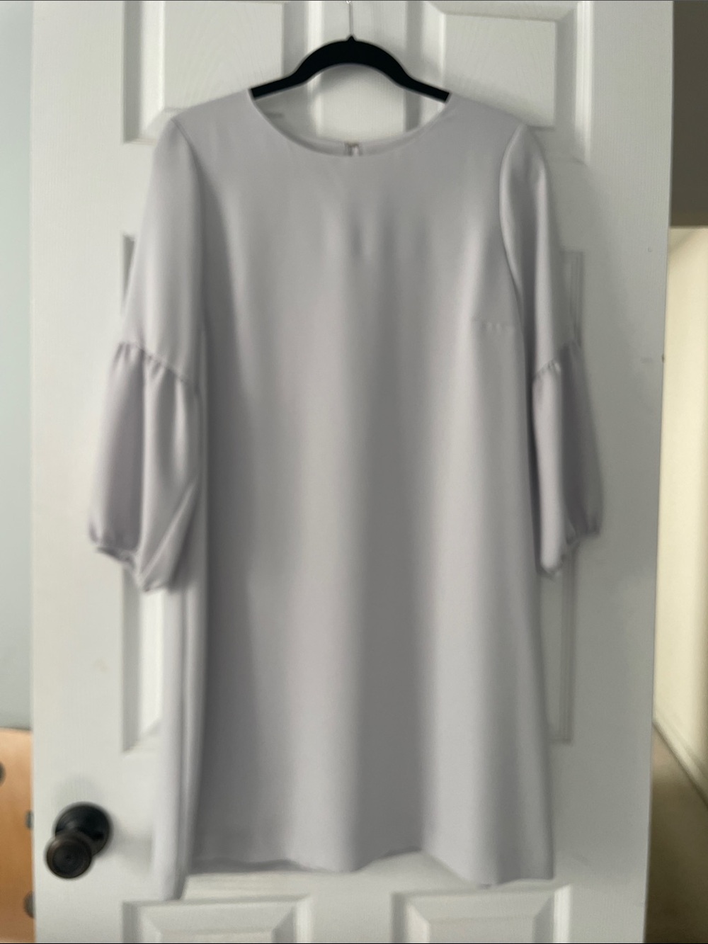 Ann Taylor Light Gray Shift Dress with Puff Sleeves super elegant